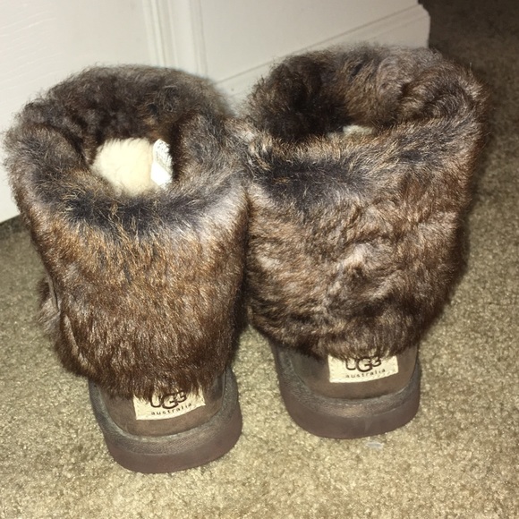 UGG Shoes - Dark Brown Uggs 5 USED